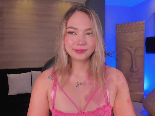 HaleyGreen live cam on BongaCams