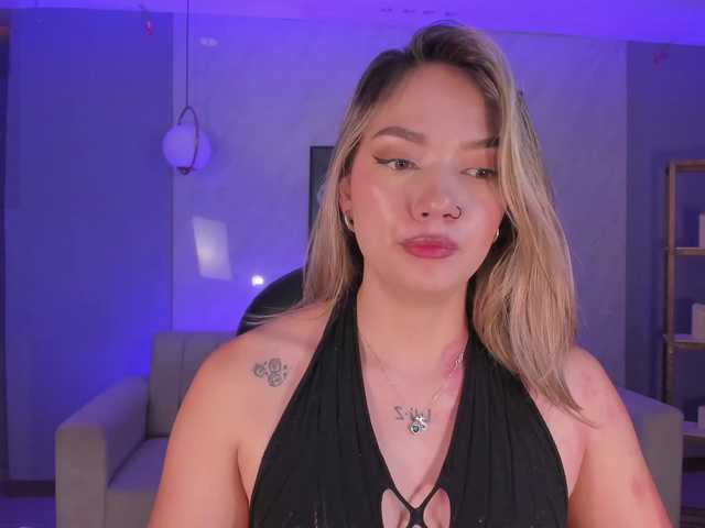 HaleyGreen live cam on BongaCams