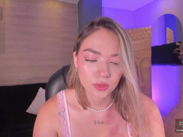 HaleyGreen live cam on BongaCams