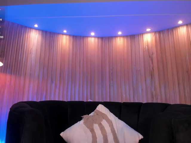 HaleyGreen live cam on BongaCams