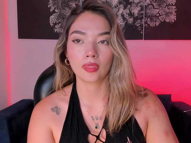 HaleyGreen live cam on BongaCams