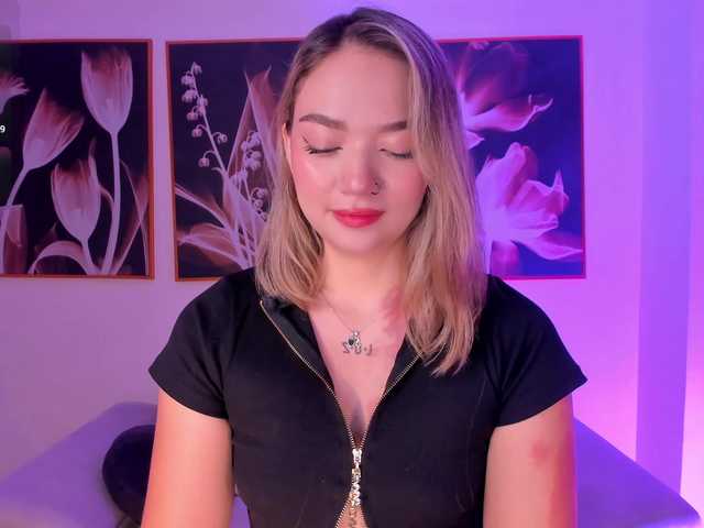 HaleyGreen live cam on BongaCams
