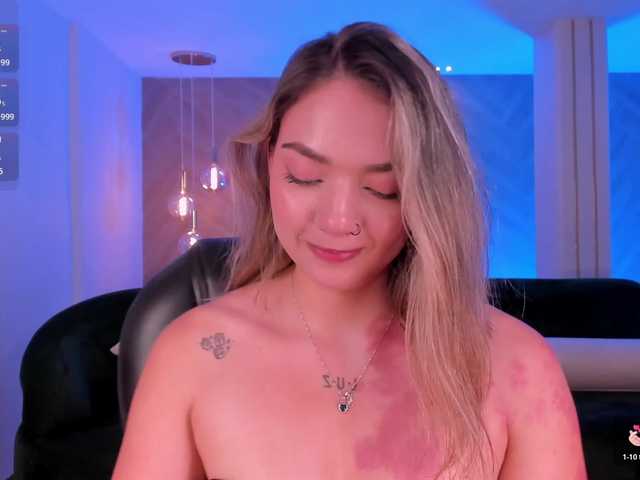 HaleyGreen live cam on BongaCams