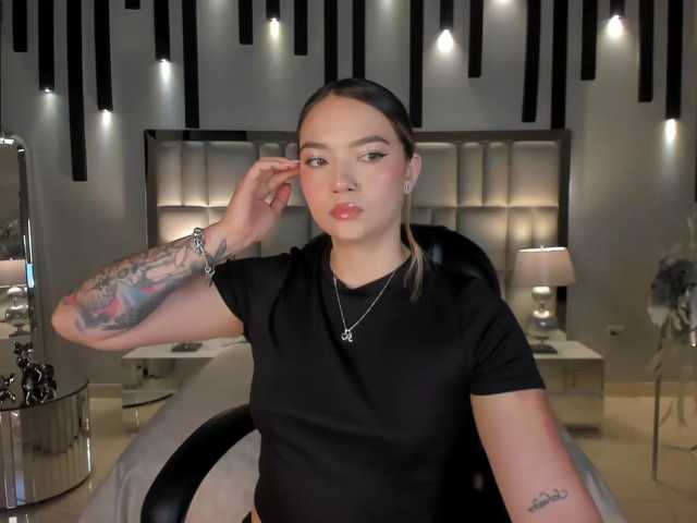 HaleyGreen live cam on BongaCams