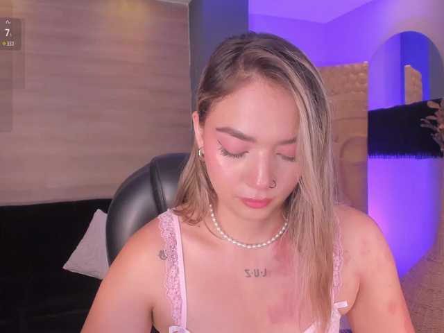 HaleyGreen live cam on BongaCams