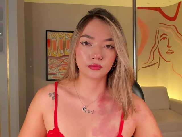 HaleyGreen live cam on BongaCams