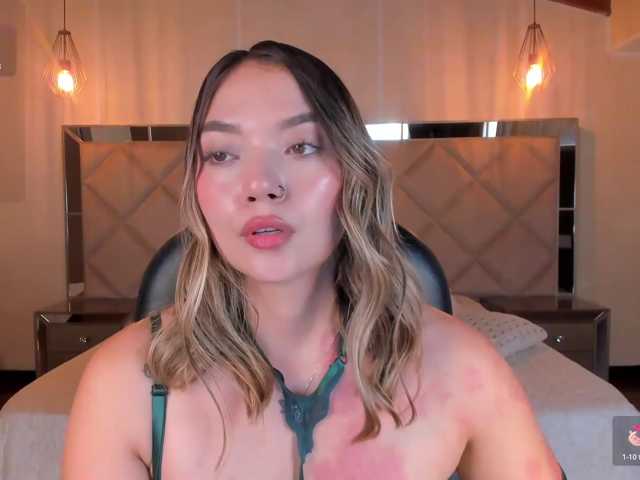 HaleyGreen live cam on BongaCams