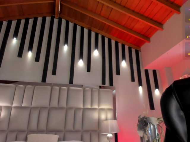 HaleyGreen, en directo ahora en BongaCams