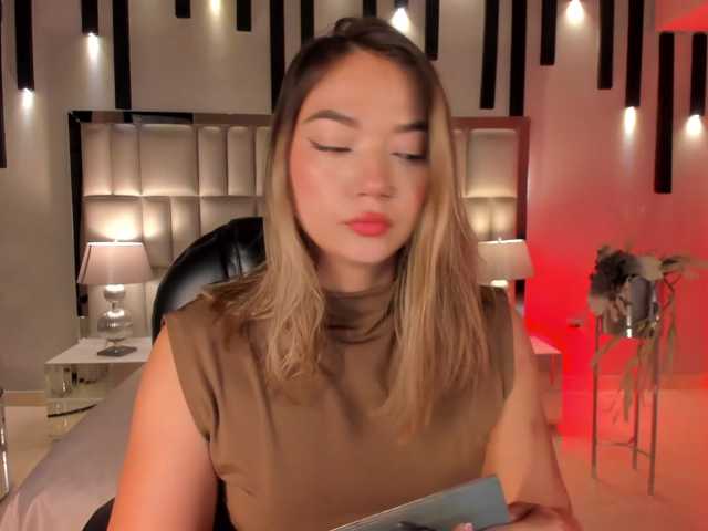 HaleyGreen live cam on BongaCams