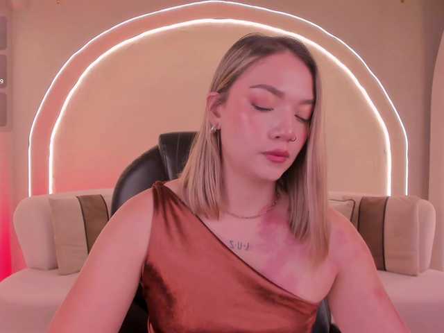 HaleyGreen live cam on BongaCams