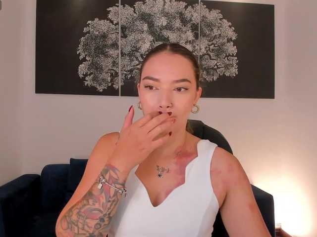 HaleyGreen live cam on BongaCams