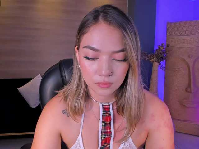 HaleyGreen live cam on BongaCams