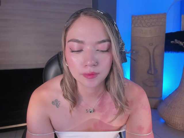 HaleyGreen live cam on BongaCams