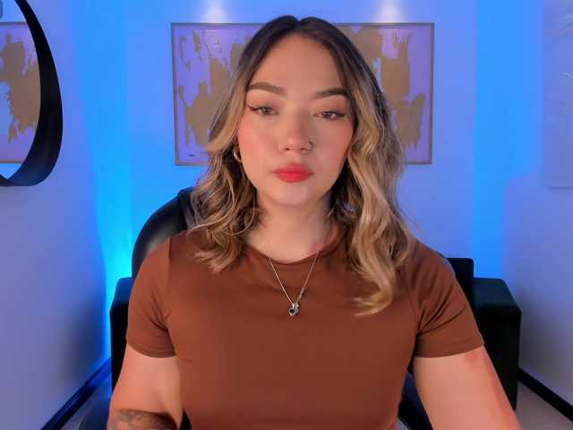 HaleyGreen live cam on BongaCams