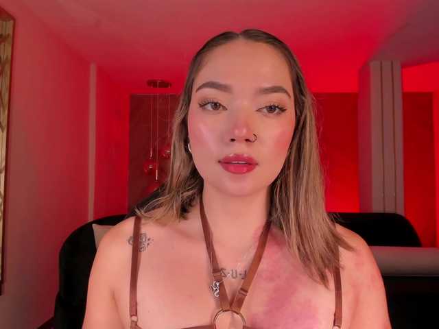 HaleyGreen live cam on BongaCams