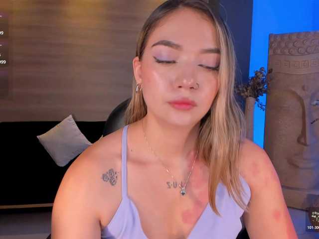 HaleyGreen live cam on BongaCams