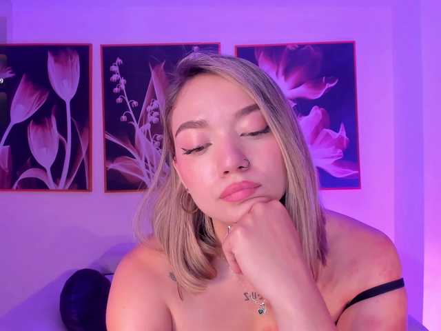HaleyGreen live cam on BongaCams