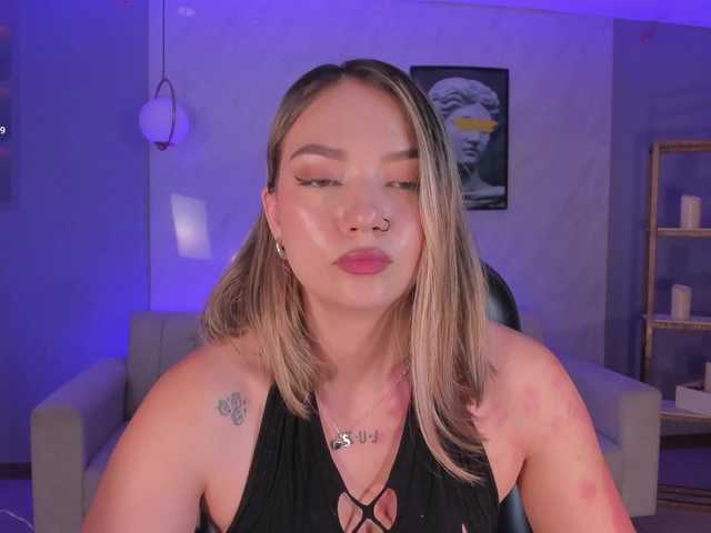HaleyGreen live cam on BongaCams
