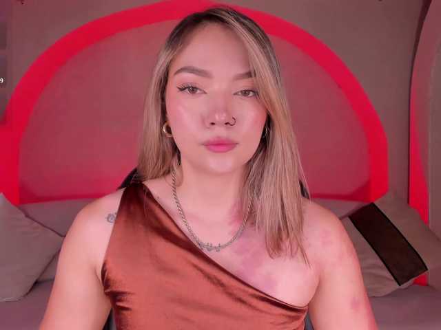 HaleyGreen live cam on BongaCams