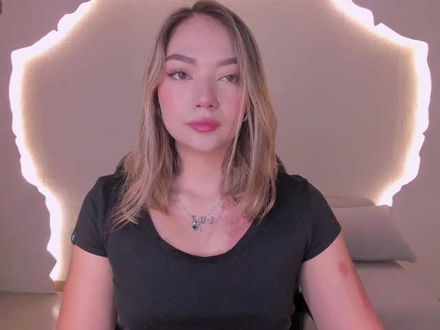 HaleyGreen live cam on BongaCams