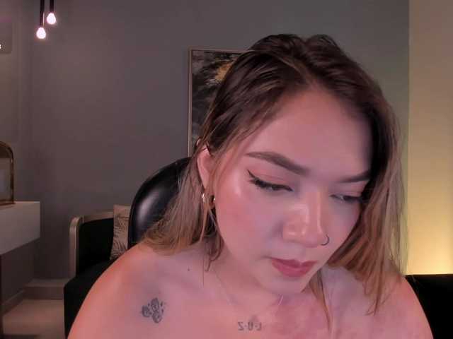 HaleyGreen live cam on BongaCams