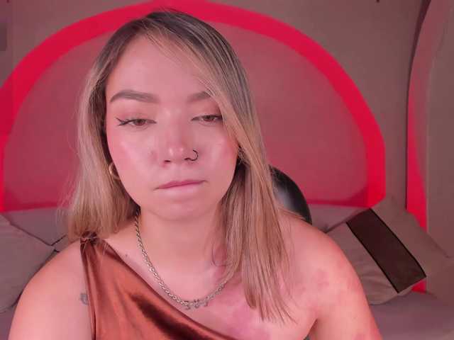 HaleyGreen live cam on BongaCams