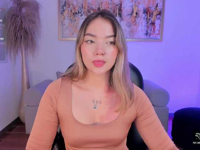 HaleyGreen live cam on BongaCams