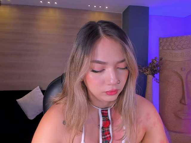 HaleyGreen live cam on BongaCams