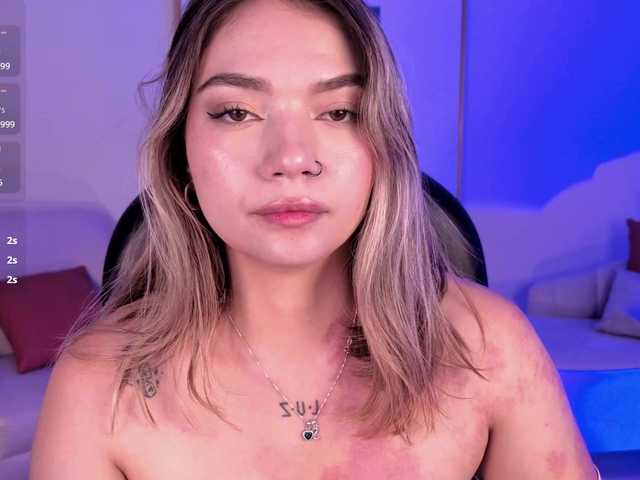 HaleyGreen live cam on BongaCams