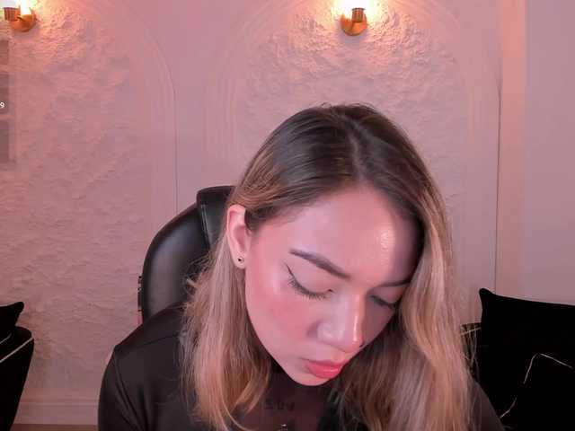 HaleyGreen live cam on BongaCams