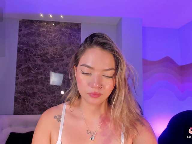 HaleyGreen live cam on BongaCams