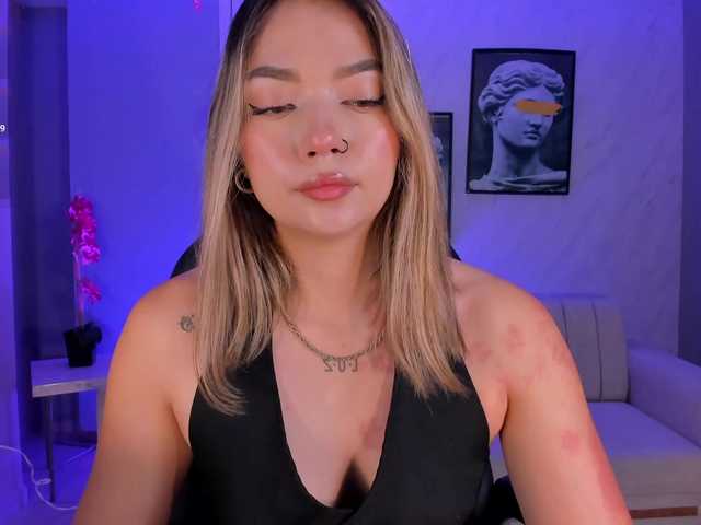 HaleyGreen live cam on BongaCams