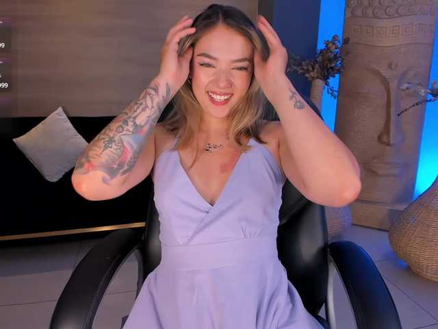 HaleyGreen live cam on BongaCams