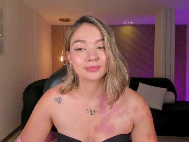 le modèle HaleyGreen est en webcam porno dans un show sur le site bongacams, il possède les tags suivants: Latino/Hispanic,Blonde,Shaved
