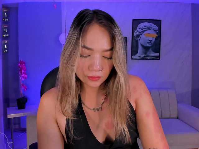 HaleyGreen live cam on BongaCams