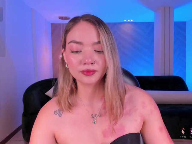 HaleyGreen live cam on BongaCams