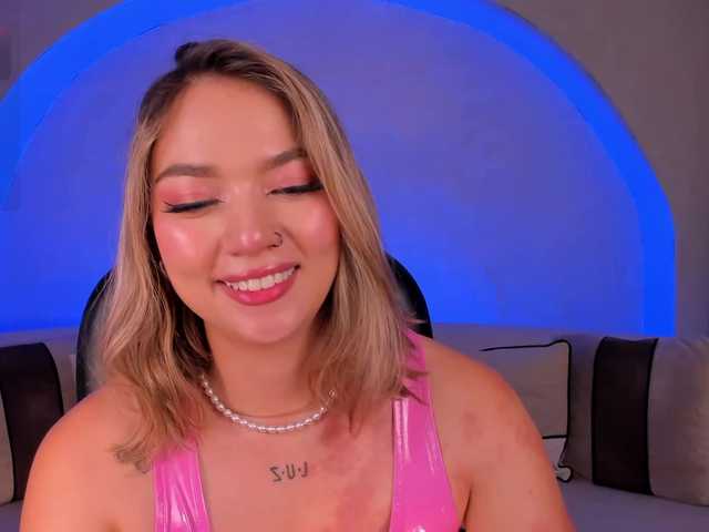 HaleyGreen live cam on BongaCams