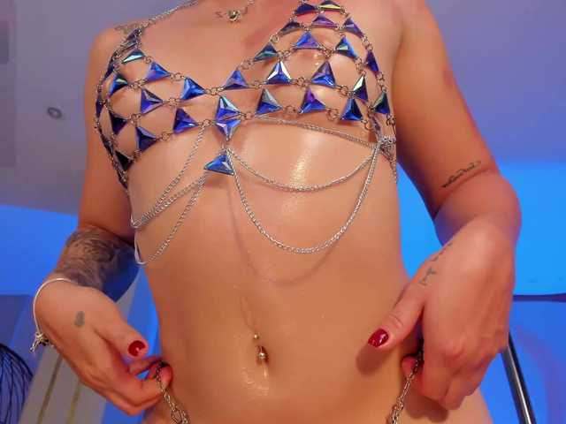 HaleyGreen live cam on BongaCams