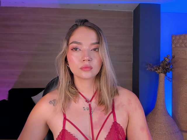 HaleyGreen live cam on BongaCams