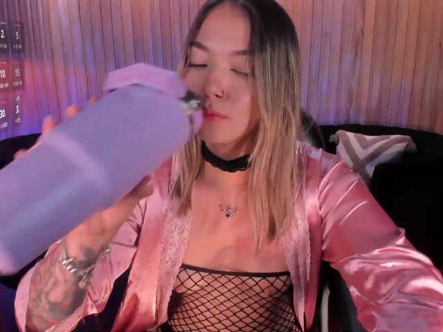 HaleyGreen live cam on BongaCams