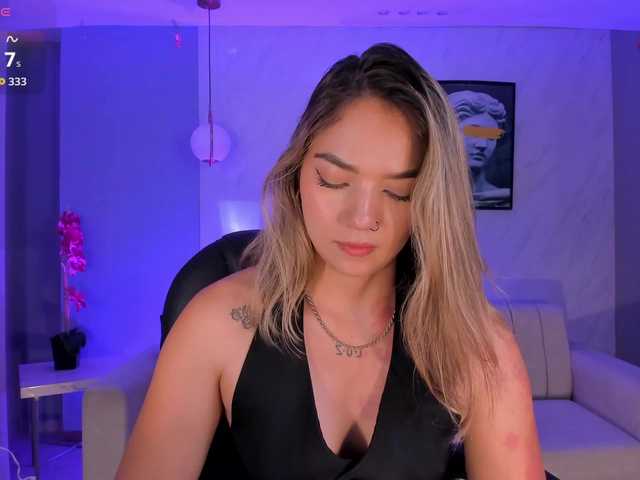 HaleyGreen live cam on BongaCams