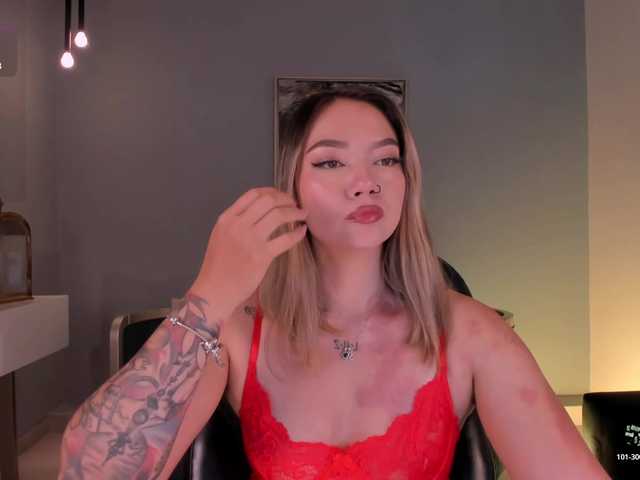 HaleyGreen live cam on BongaCams