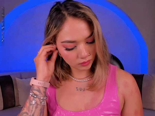 HaleyGreen live cam on BongaCams