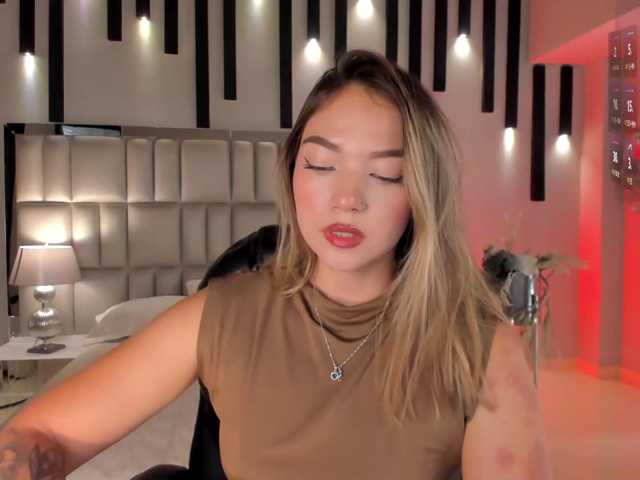 HaleyGreen live cam on BongaCams