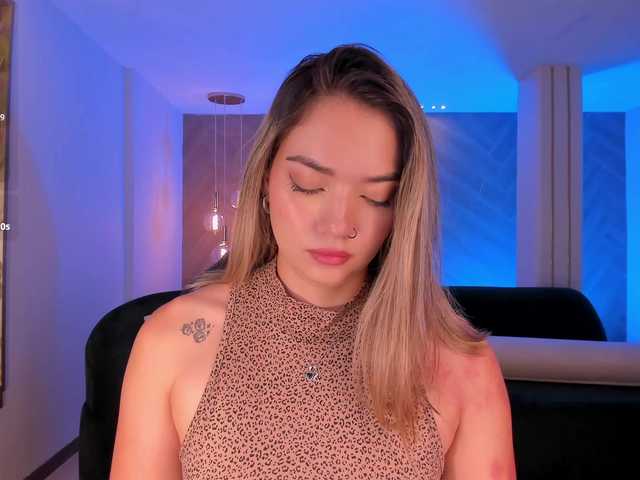 HaleyGreen live cam on BongaCams