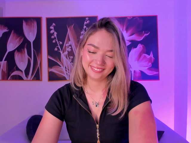 HaleyGreen live cam on BongaCams