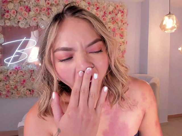 HaleyGreen's BongaCams show and profile