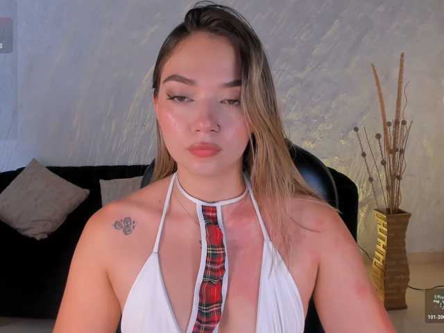 HaleyGreen live cam on BongaCams