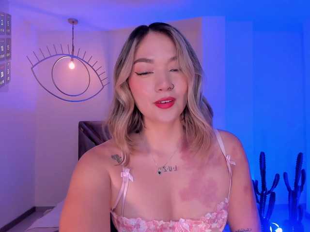 HaleyGreen live cam on BongaCams