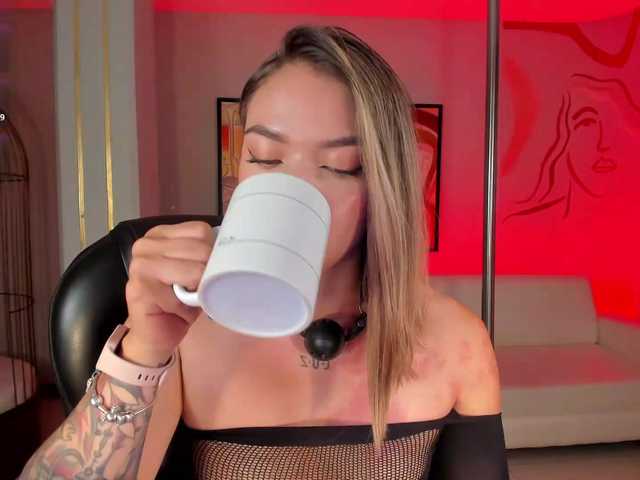 HaleyGreen live cam on BongaCams